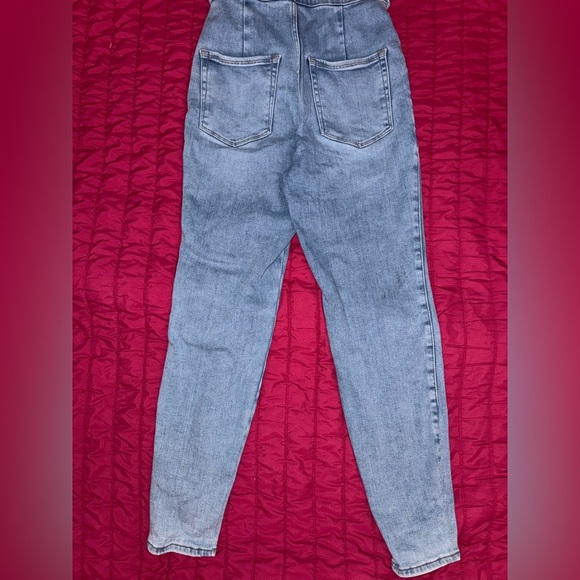 Good American Fit For Success Short Sleeve Point Size 2 - Picture 8 of 8